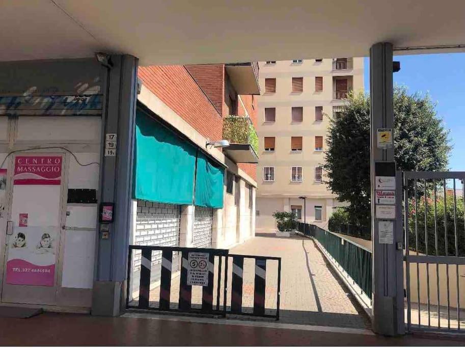 Splendido Appartamento In Zona Fiera A Bologna Kültér fotó