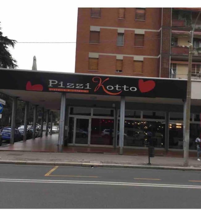 Splendido Appartamento In Zona Fiera A Bologna Kültér fotó