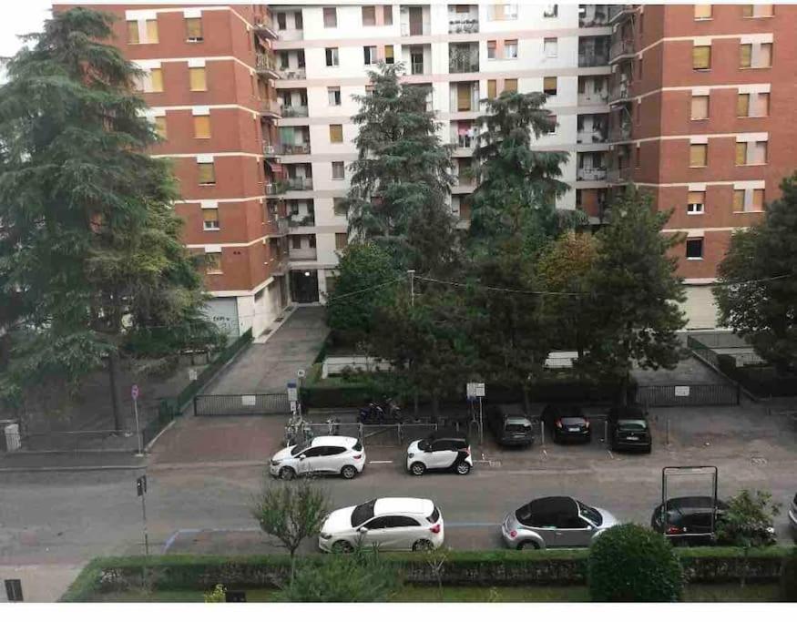 Splendido Appartamento In Zona Fiera A Bologna Kültér fotó
