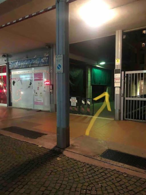 Splendido Appartamento In Zona Fiera A Bologna Kültér fotó