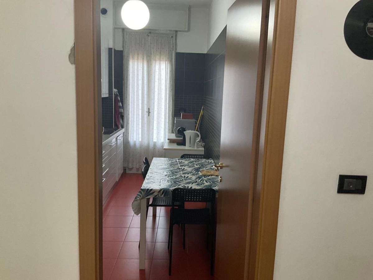 Splendido Appartamento In Zona Fiera A Bologna Kültér fotó